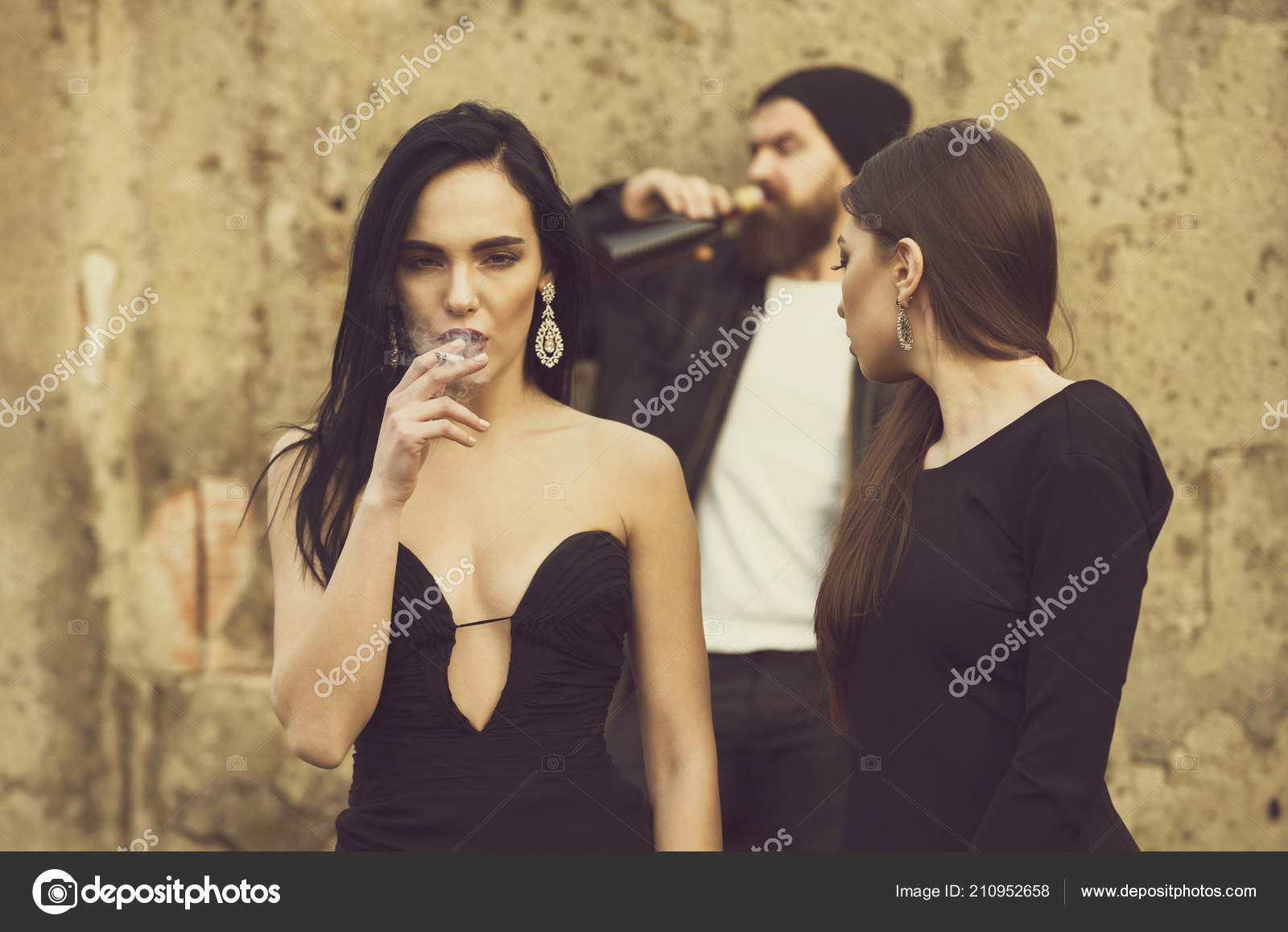 Výstřední styly kouření