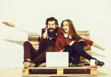 Genç çift birlikte vakit