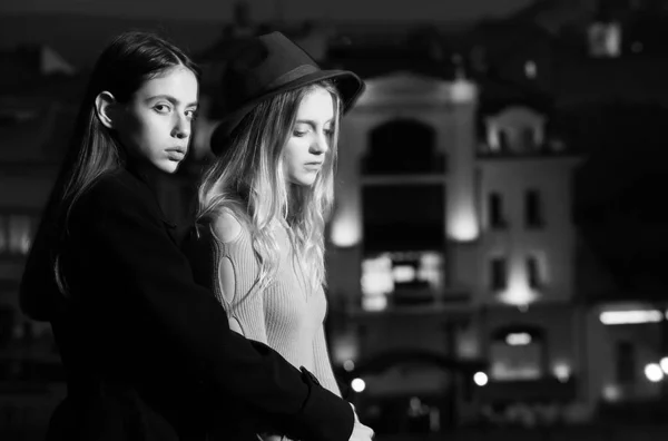 Beauty and fashion, night city with girl, woman — Stock Photo, Image