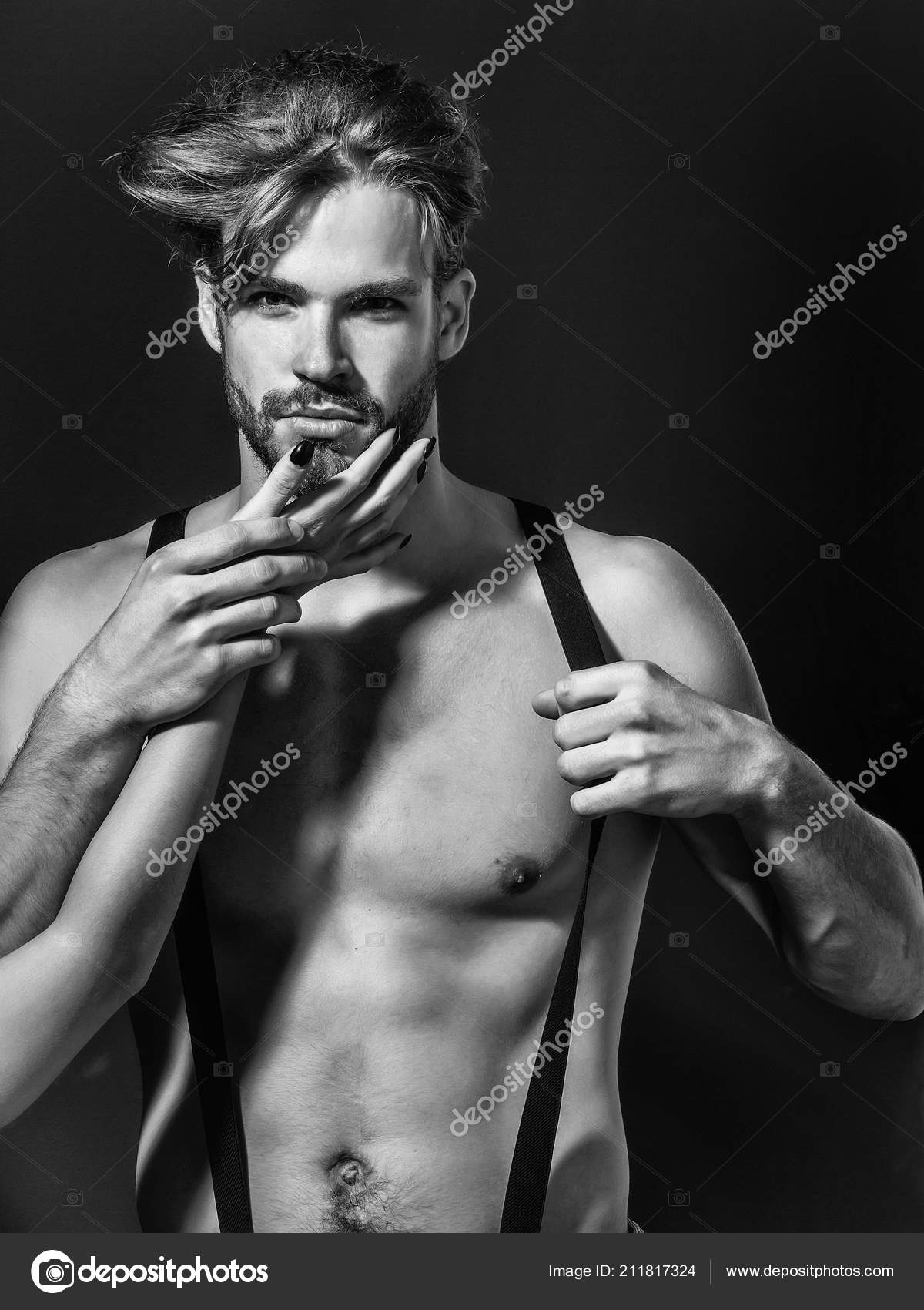 ハンサムな筋肉セクシー男 ストック写真 C Tverdohlib Com