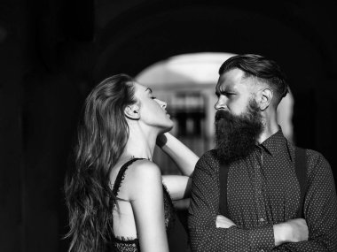 Genç şık bir çift.