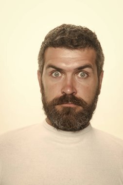 Hipster sürpriz yüz.