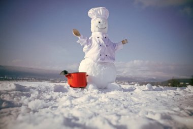 Yeni yıl kardan adam Şef pot ile kar.