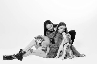 denim husky ile kız