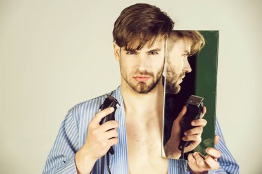 maço yarım traşlı yüz çene ve sakal