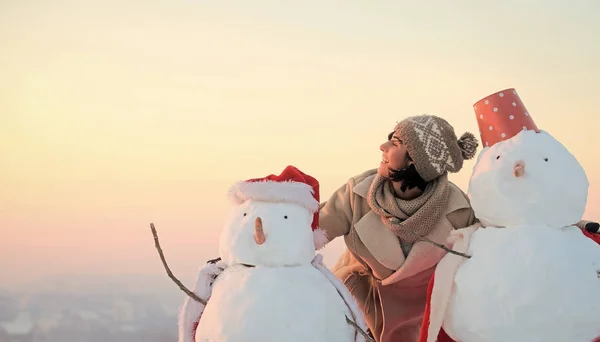 Mujer de Navidad con cara feliz . — Foto de Stock