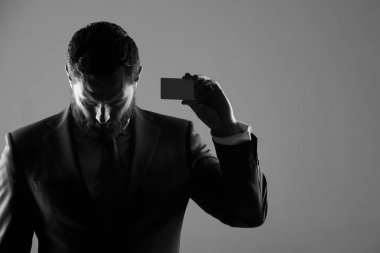 adam ya da icra elinde boş kartvizit