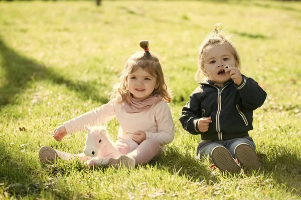 Bambini, concetto di infanzia — Foto Stock