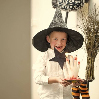 Cadılar Bayramı çocuk mutlu yüz.