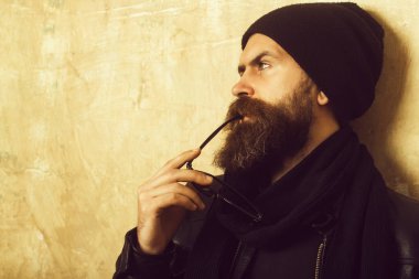 Moda model dokulu duvar arka plan üzerinde