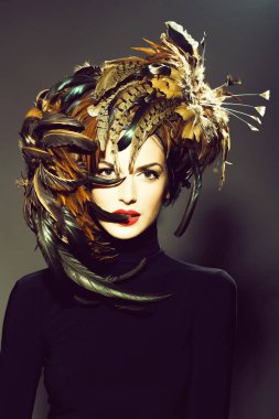 tüy şapka çok seksi kadın