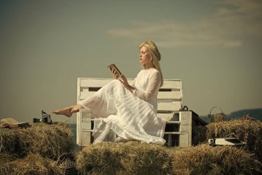 Kamera ve saman daktiloda