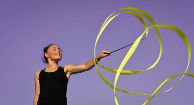 Jimnastik okul ve enerji.