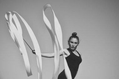 Esneklik akrobasi ve fitness sağlık.