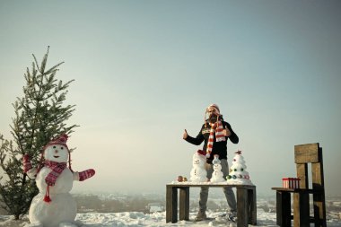 Kış günü mavi gökyüzü zevk hipster