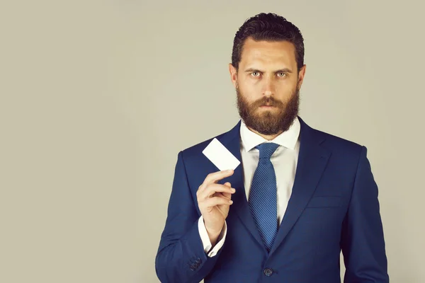 Rechtsanwalt oder Mann mit Geschäfts- oder Kreditkarte, Geschäftsethik — Stockfoto