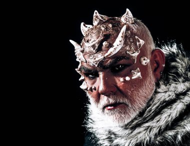 Havadaki büyü. gizem makyaj koyarak bir büyü Halloween, adam. bir numara görmek ister. imkansız kahramanlık tarafından hileler abrakadabra. Komik bir sihirbaz olmak ciddi bir iştir, kopya alanı olduğunu.