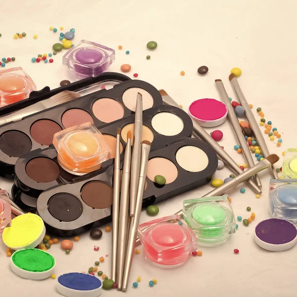 Kolorowy makijaż zestaw — Zdjęcie stockowe