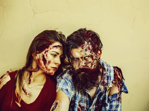 Halloween pareja de zombies — Foto de Stock