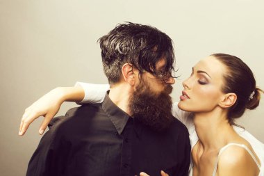 Genç şık seksi çift Studio