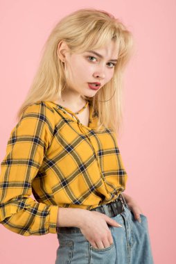 Eğitim ve okuma birlikte lise üniversite öğrencileri Eğitim kavramları sınıf. Başarılı öğretmenler her zaman zamanında ve hazırlanan. Öğrenci ihtiyaçlarını güvenli öğrenme ortamı.