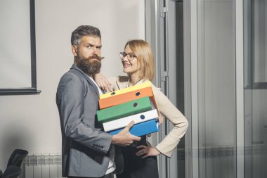 İş arkadaşları klasörleri işletme belgesi ile tutun. Çalışma arkadaşları birlikte office, evrak