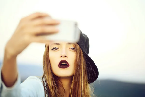 Young sexy girl making selfie — Stock Photo, Image