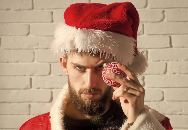 Kerst man met lange baard. — Stockfoto