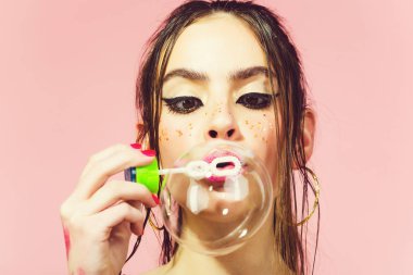 eğlenceli ve sevinç.