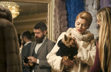 Satın alma, iş, Çantalar.