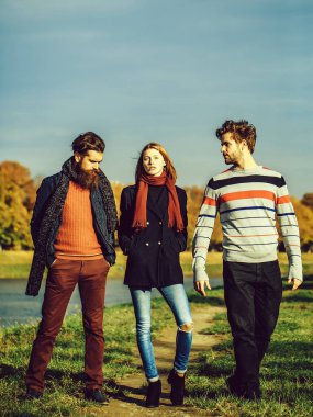 Gençler sonbahar Park