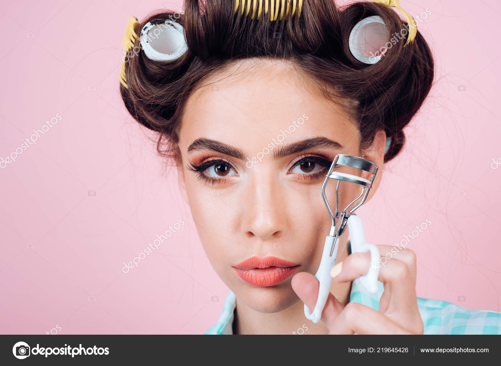Beauty Salon Hairdresser Retro Woman With Fashion Makeup And Hair