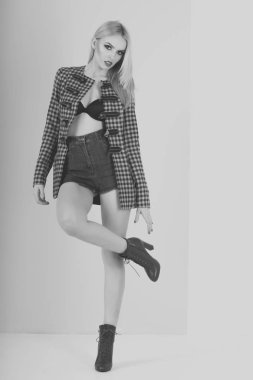 makyaj moda ceket veya ceket ile güzel kadın