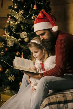 Yeni yıl küçük kız ve erkek, peri masalı.