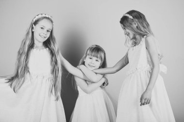 Mutlu çocuk Studio oyun. Mutlu dostu kız kavramı.