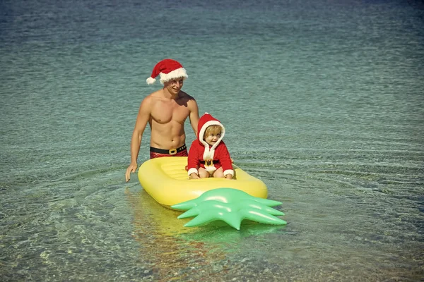 Santa criança, pai no Natal . — Fotografia de Stock