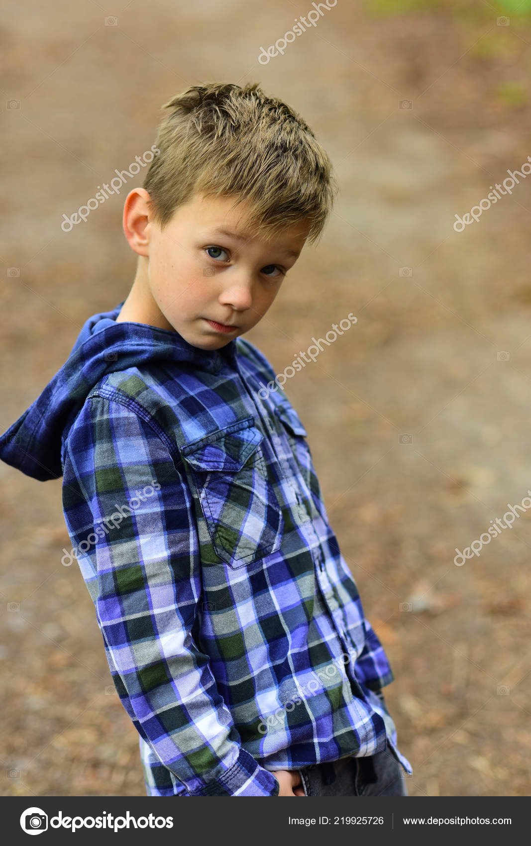 Фотосессия для мальчика. Sad teenage boy. Мальчиковые забавы. My looking boy. Boys look sea.