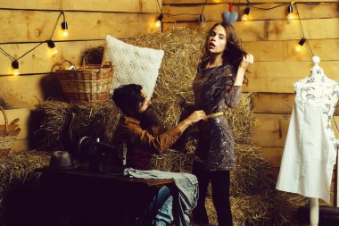 Adam alır ölçümleri terzi