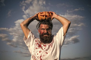 Cadılar Bayramı hipster öfke ile diş bileme