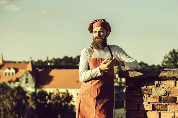 Homem barbudo cozinheiro chef — Fotografia de Stock