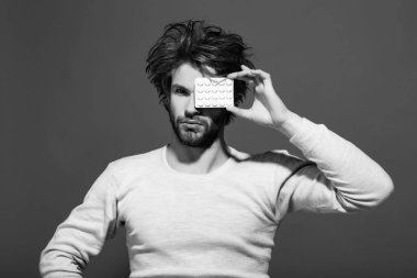 Adam tutun diyet hapı ve vitamin