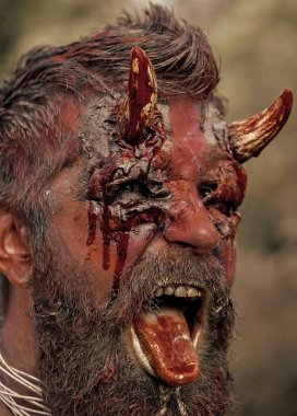 Cadılar Bayramı şeytan adam Dil Gösterilen sakallı