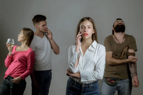 Addicted to social networking. Social Media Today. People hands addicted by mobile smart phone. Stop game addiction. Sad teenage girl with social problems. — Stock Photo, Image