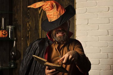 Cadılar Bayramı büyü ve kötü büyü