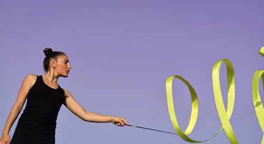 Esneklik akrobasi ve fitness sağlık.