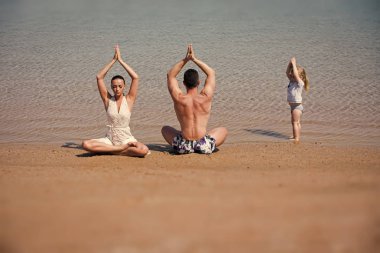 Yoga ve meditasyon, aşk ve aile, yaz tatili, ruh, beden