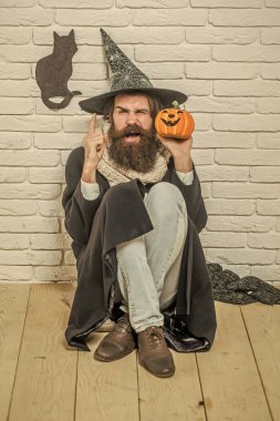 Cadılar Bayramı kötü büyü ve büyü