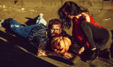 Cadılar Bayramı Balkabağı çiftle zombi