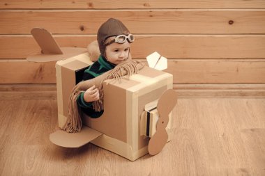 Çocuk seyahat oyuncak uçak