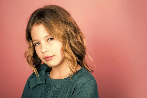 Foto da filhinha. Menina, espaço de cópia . — Fotografia de Stock